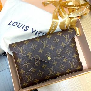 💯Authentic LouisVuittion 
The Pochette Kirigami.
